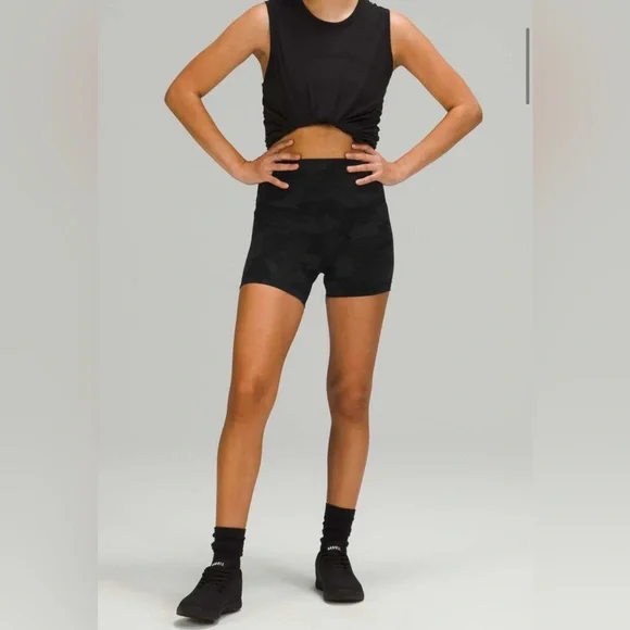 Lululemon Wunder Train High-Rise Short 4